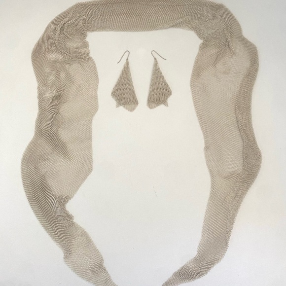 Tiffany & Co. Elsa Peretti Silver Mesh Scarf Necklace with Matching Earrings - Picture 5 of 16